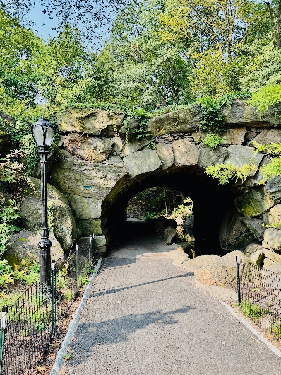 Huddlestone Arch